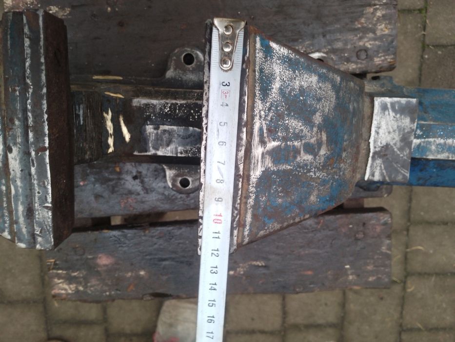 Imadło średnie kute