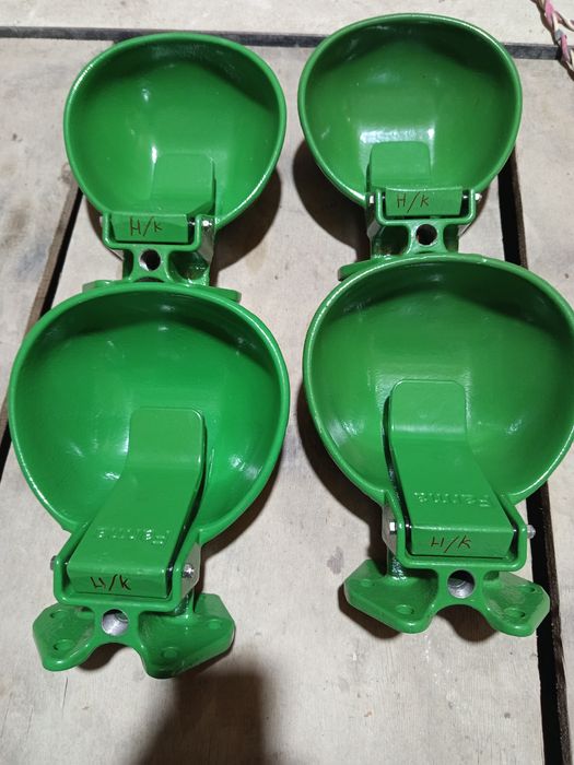 Продам поїлкі нові для в.р.х,