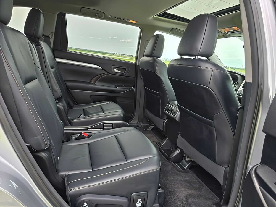 Toyota Highlander      2015