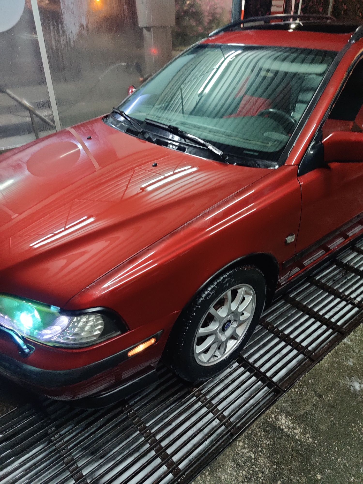 Vendo viatura Volvo V40 DI