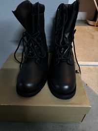 Botas tipo “militares”