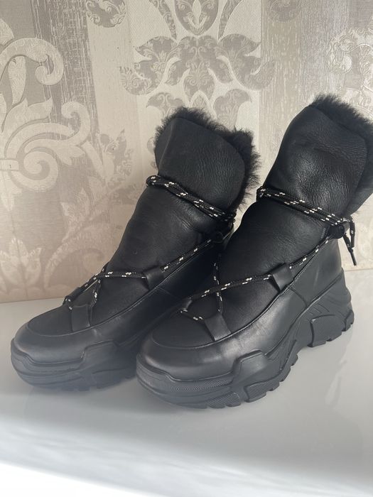 Зимові черевики шкіряні
