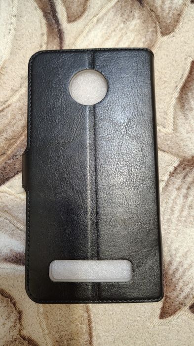 Продам новий чохол-книжку на Motorola Z4