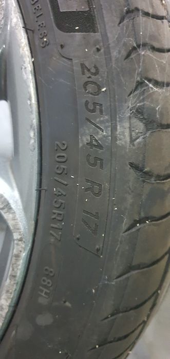 Pneu 205/45 R17 Michelin