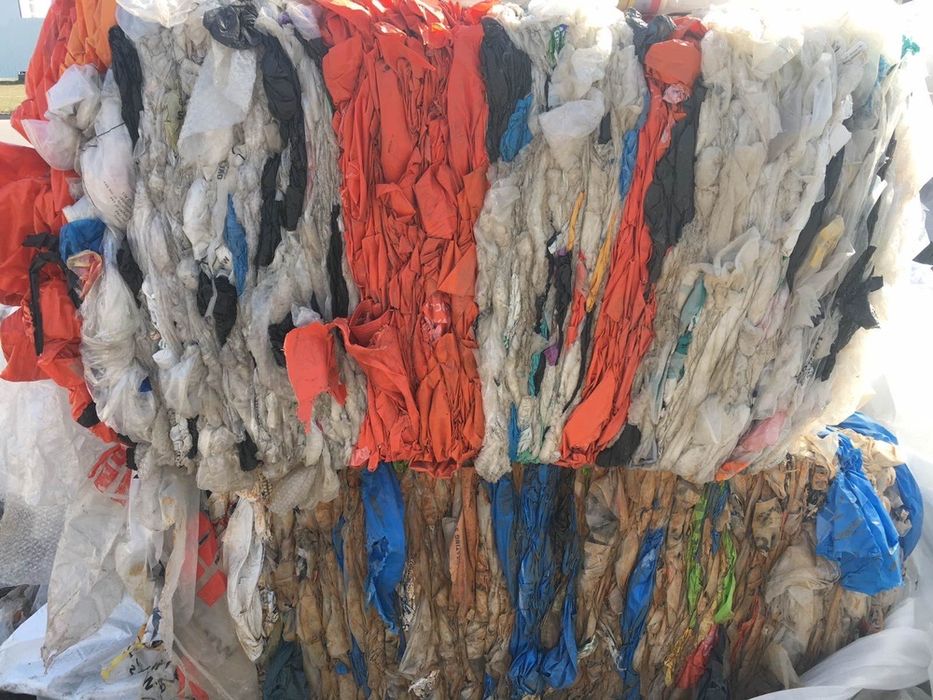 Приймаємо купляємо Пвд плівку кольорову та прозору,надаємо транспорт