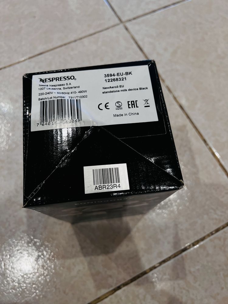Nespresso Pixie Aluminium + Aeroccino Preto
