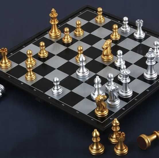 DUŻE szachy szachownica - zestaw złoto srebrne piony figury