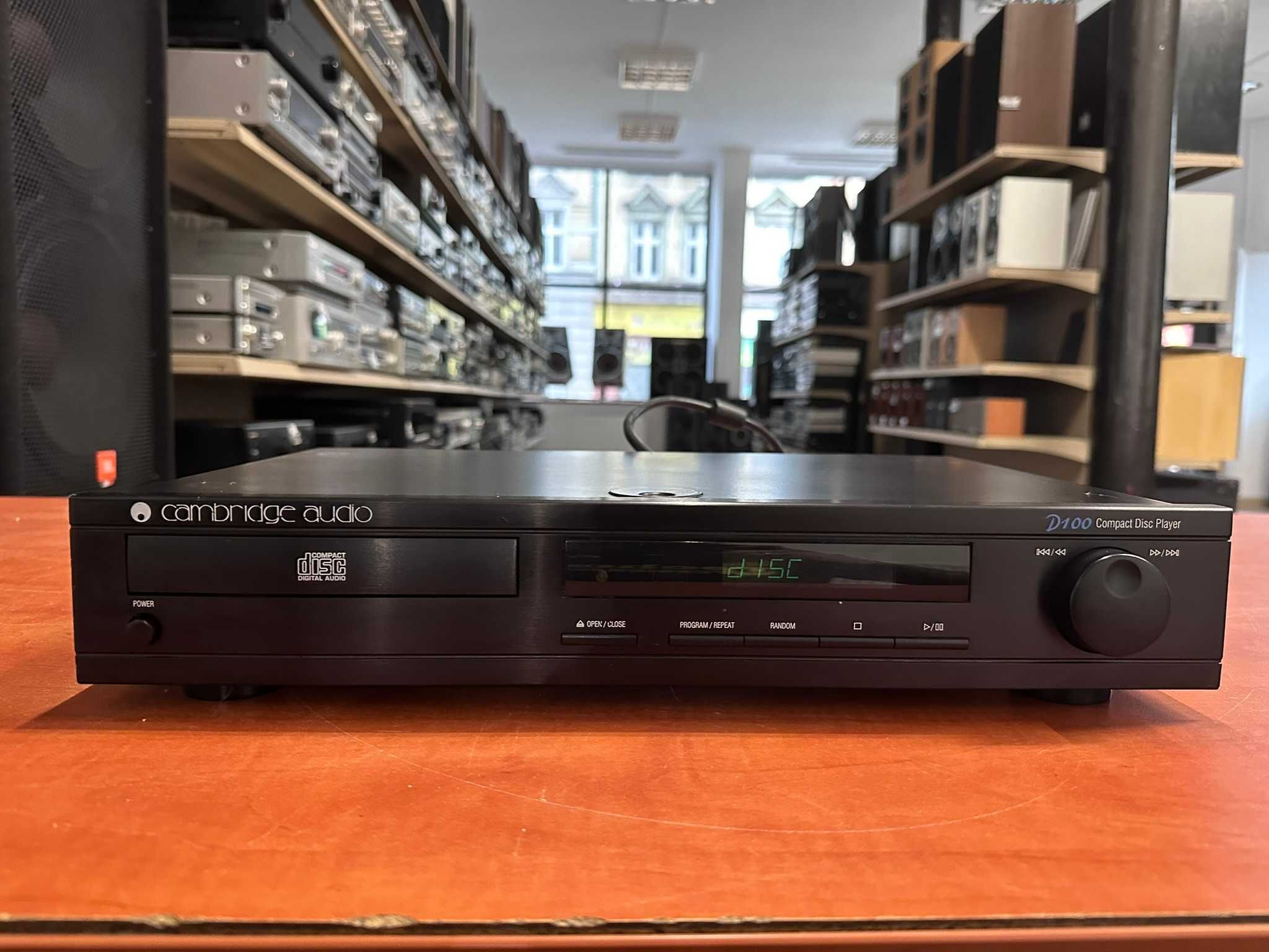 Odtwarzacz CD Cambridge Audio D 100