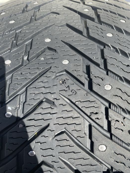 Nokian 275/50/20
