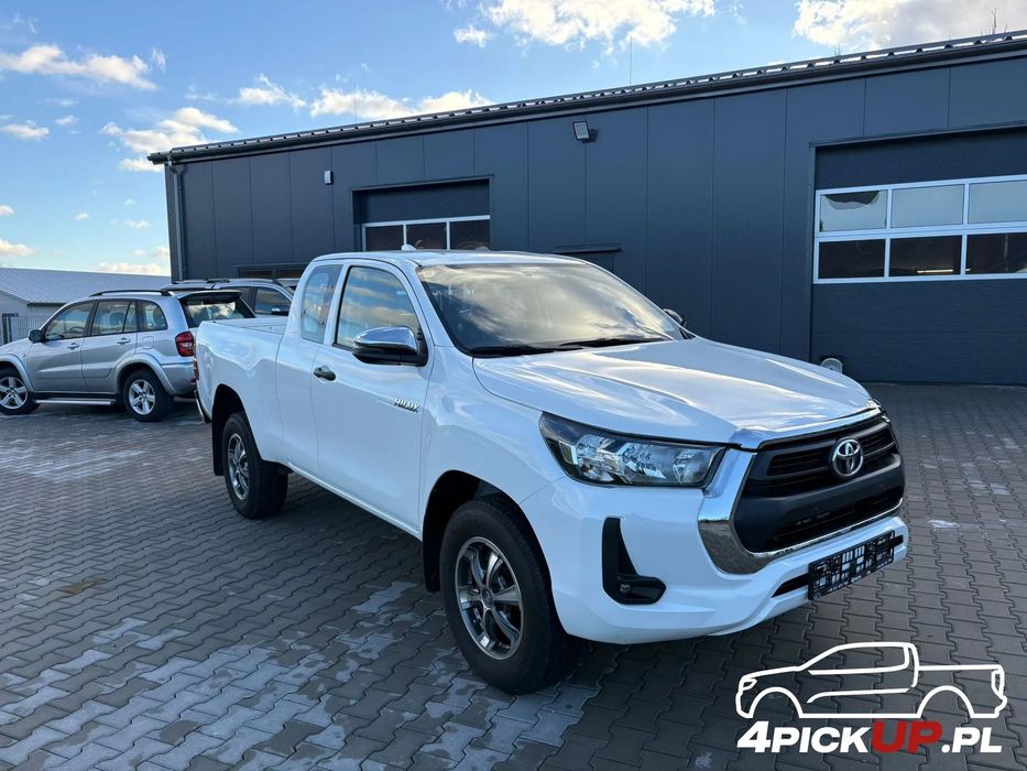 Toyota Hilux 2.4 D DLX ExtraCab, tylko 58 000km