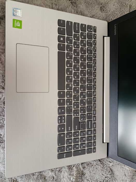 Lenovo 330-15ikb/i3-7020/8ram/256ssd/GeForce mx-150