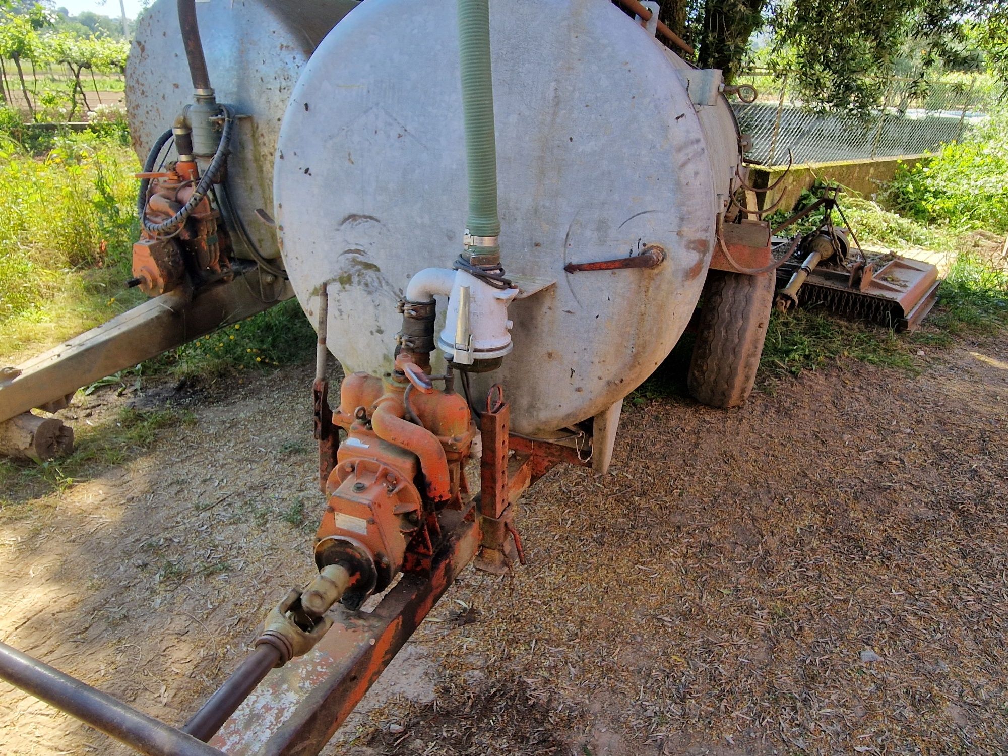 Vendo cisterna 3000l