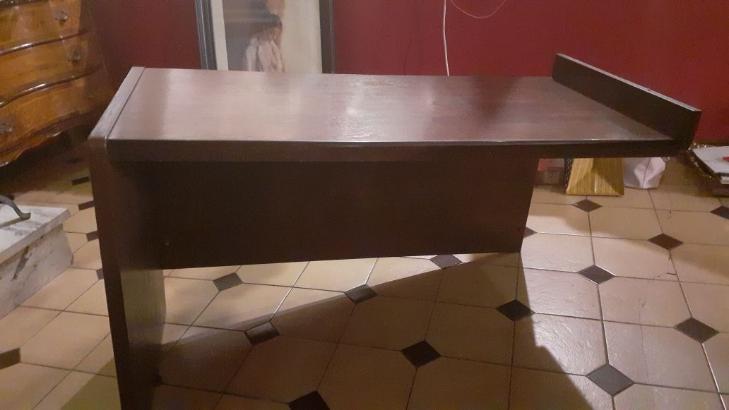 Duże biurko , ciężkie, solidne
