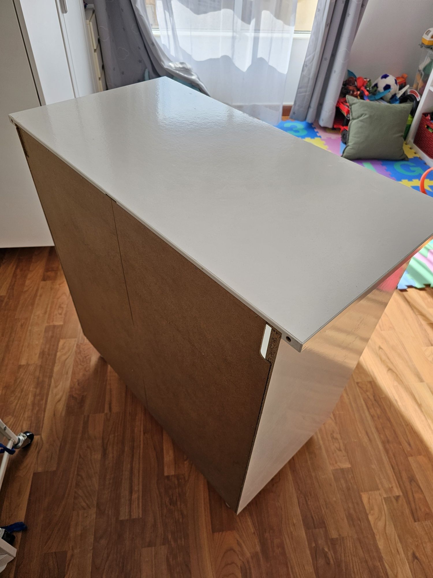 Comoda / Muda-Fraldas Ikea Hemnes