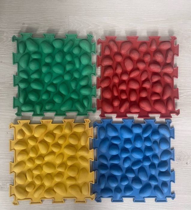 Килимки ортопедичні тверді 4 шт