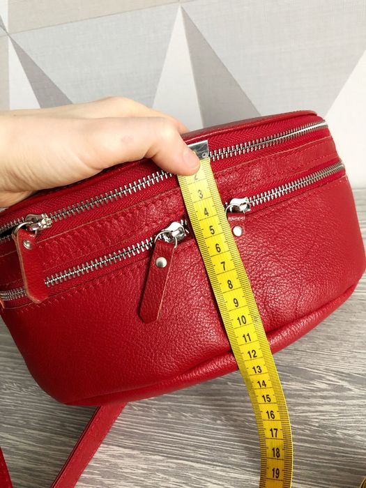 Поясна сумка (бананка)