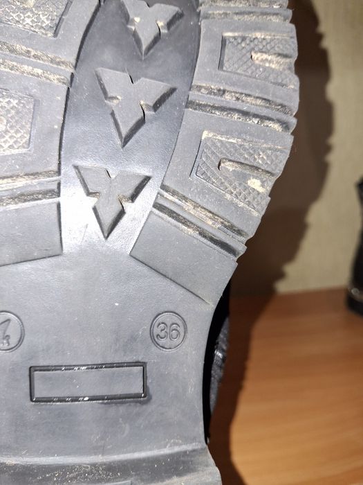 Зимові ботинки на дівчинку