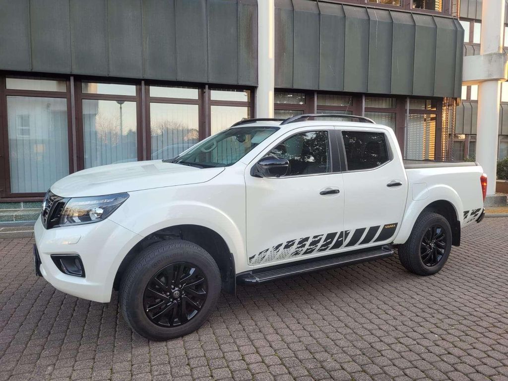 Бампер Nissan Navara NP300 2015-2022 разборка навара запчастини