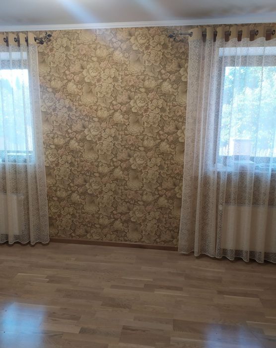Продам будинок по вул. Скляренка
