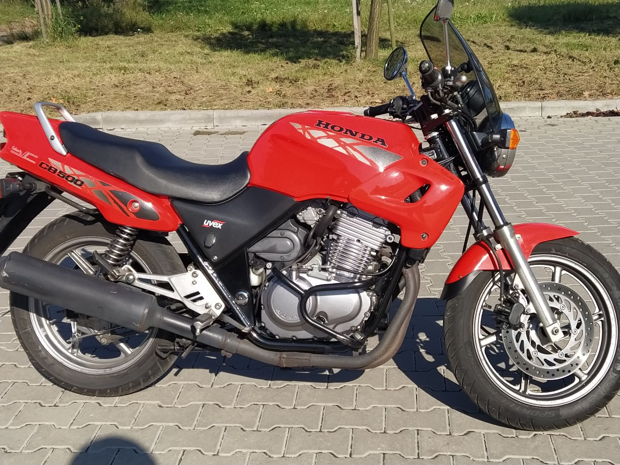 Honda CB 500 czerwona