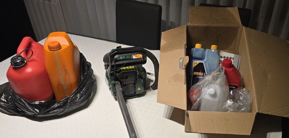 Motoserra com Acessórios