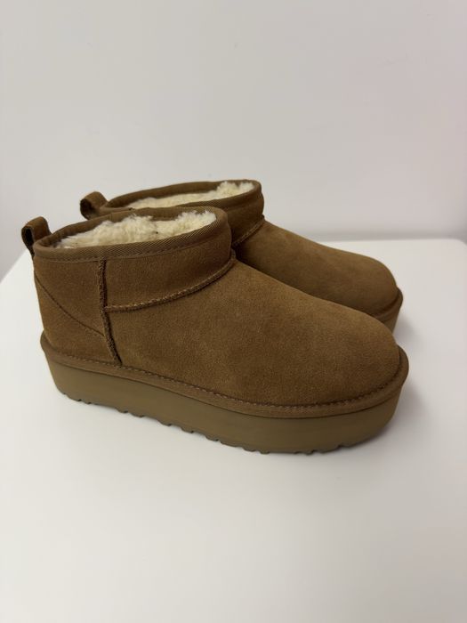 Botas UGG - Classic Ultra Mini Platform Boot