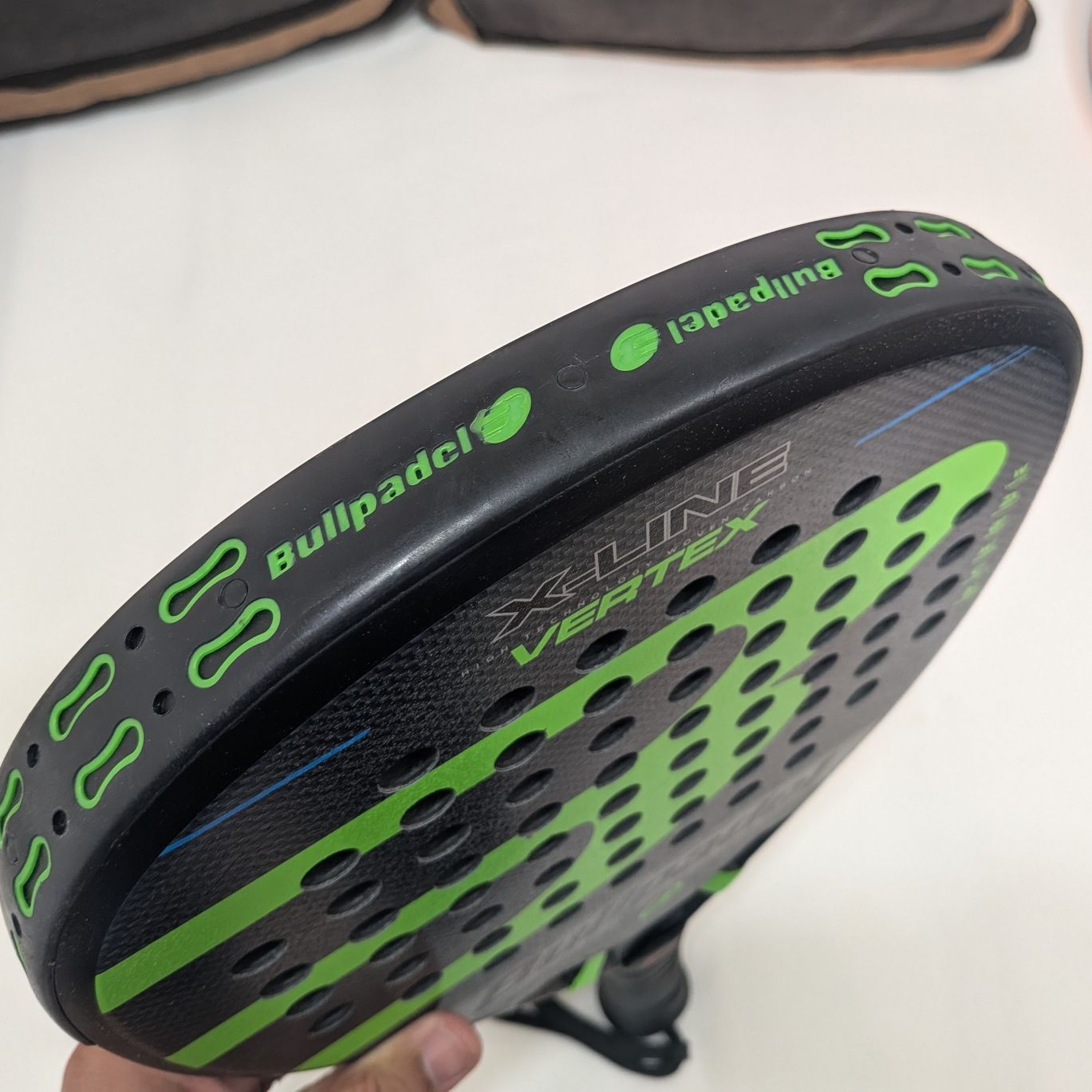 Bullpadel Vertex 02 Avant 21