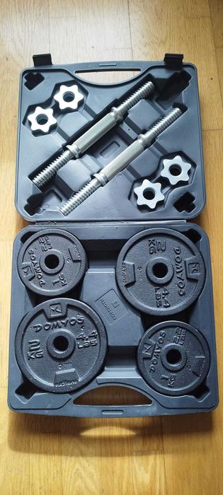 Banco de musculação e anilhas montáveis