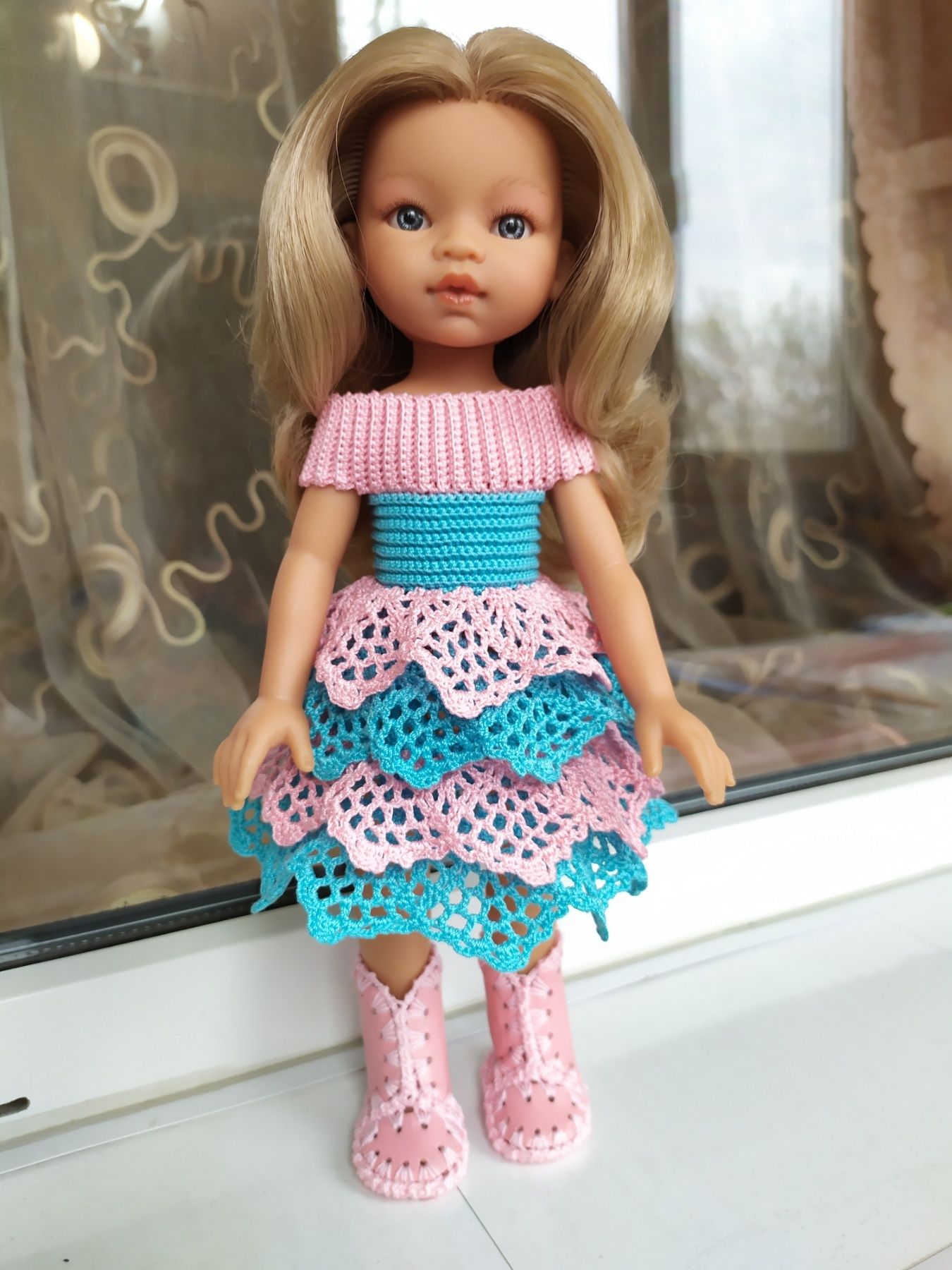Розово-голубое платье для куклы Паола Рейна, Антонио Хуан или другой