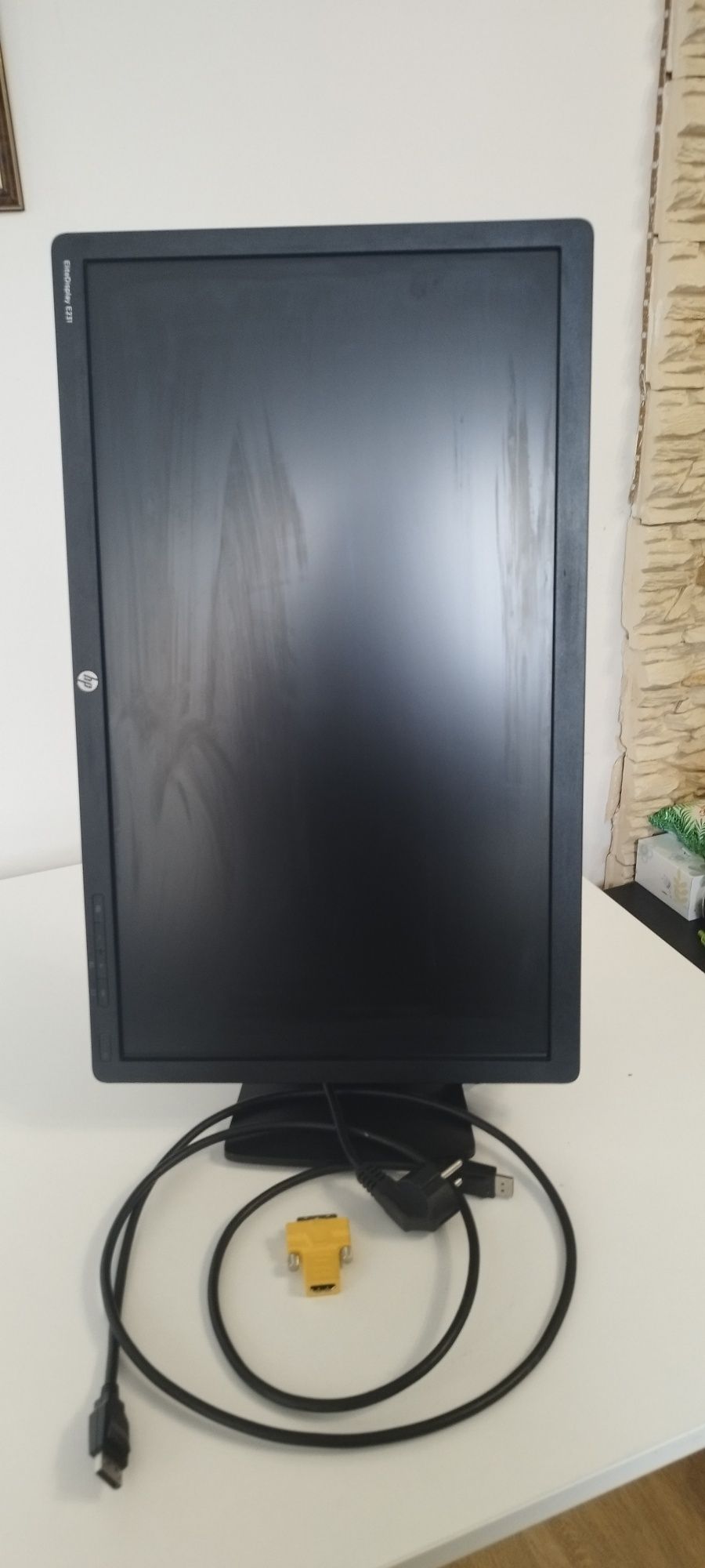 Monitor HP Elitedisplay E231