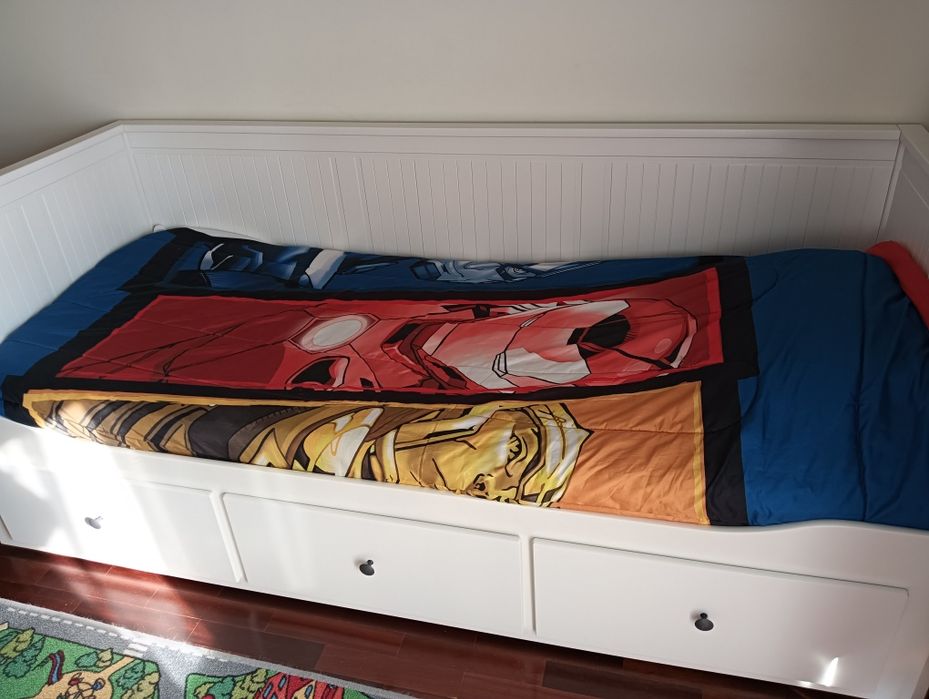 Cama hemnes com colchão incluído