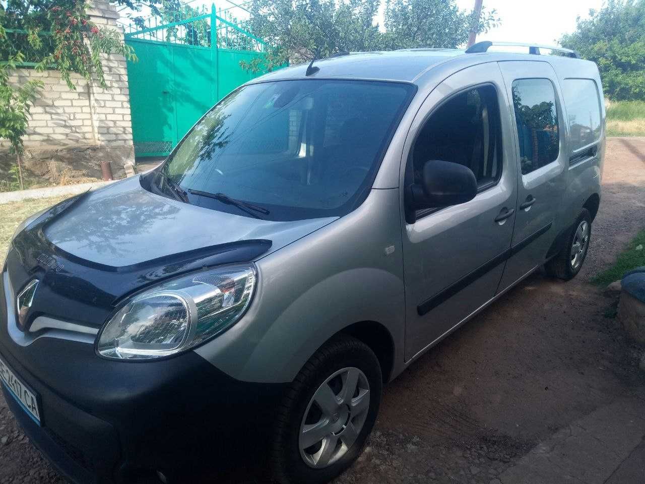 Продам Renault Kangoo Maxi Long