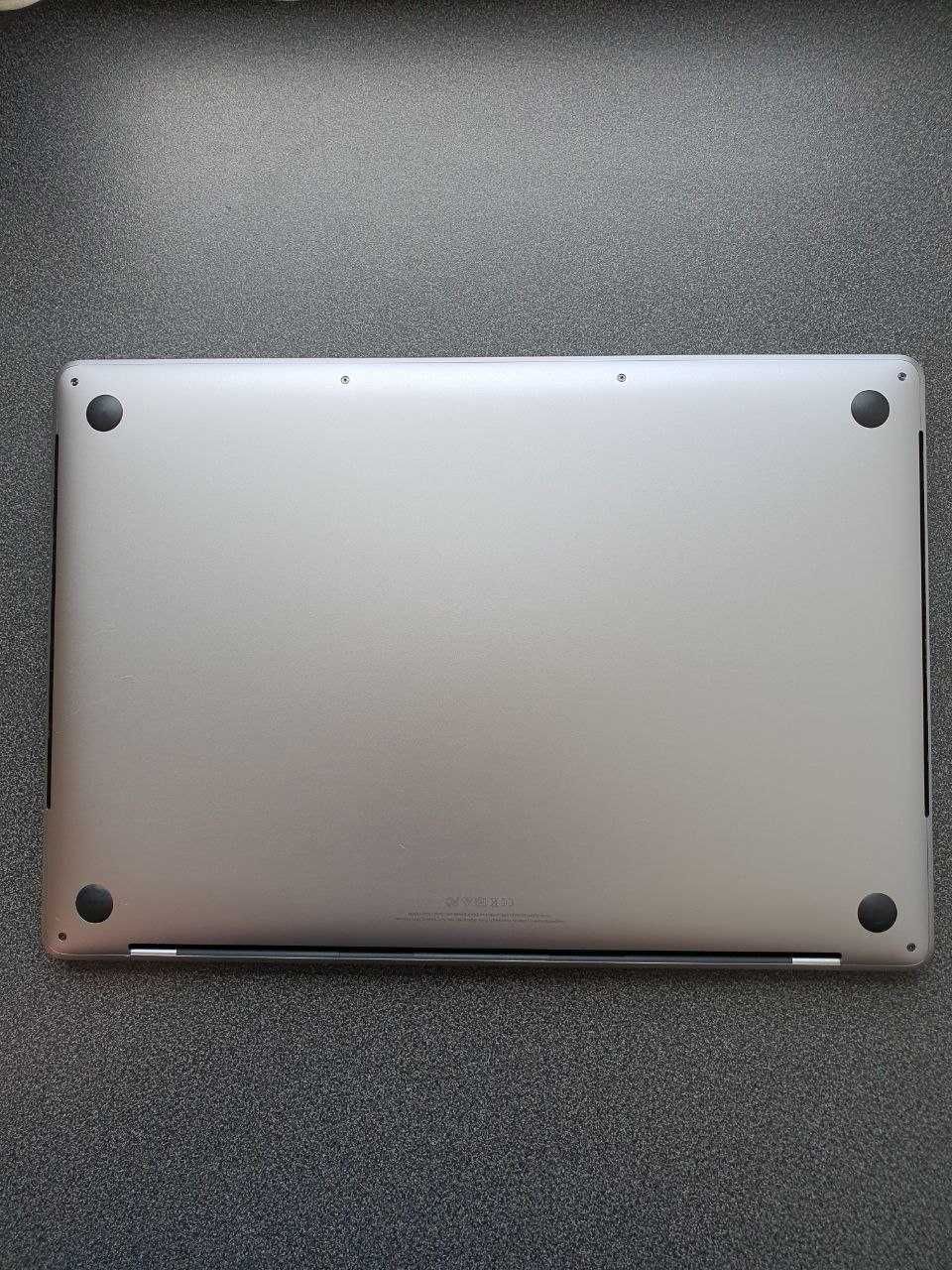 Mac Book Pro 15 [2021], i9, RAM 32GB, SSD 1 TB