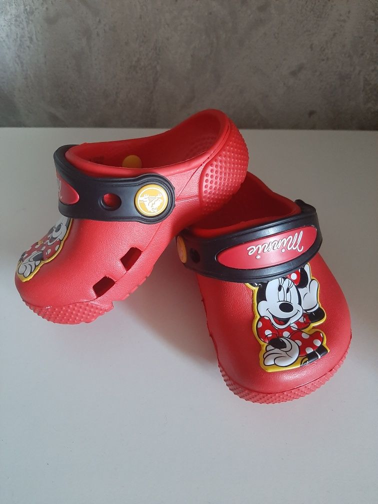 Crocs на малышку