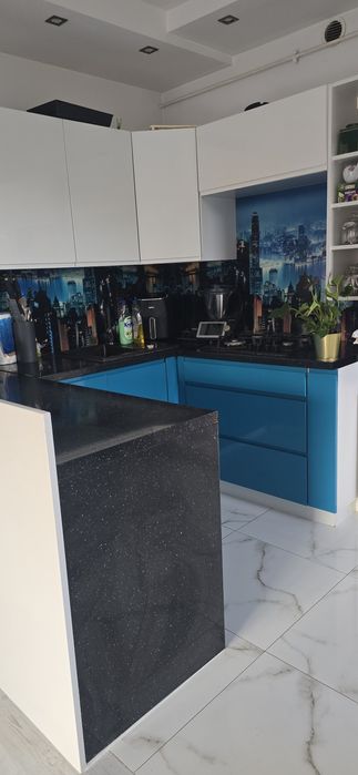 Sprzedam przestronne 2 pokojowe mieszkanie w spokojnej okolicy