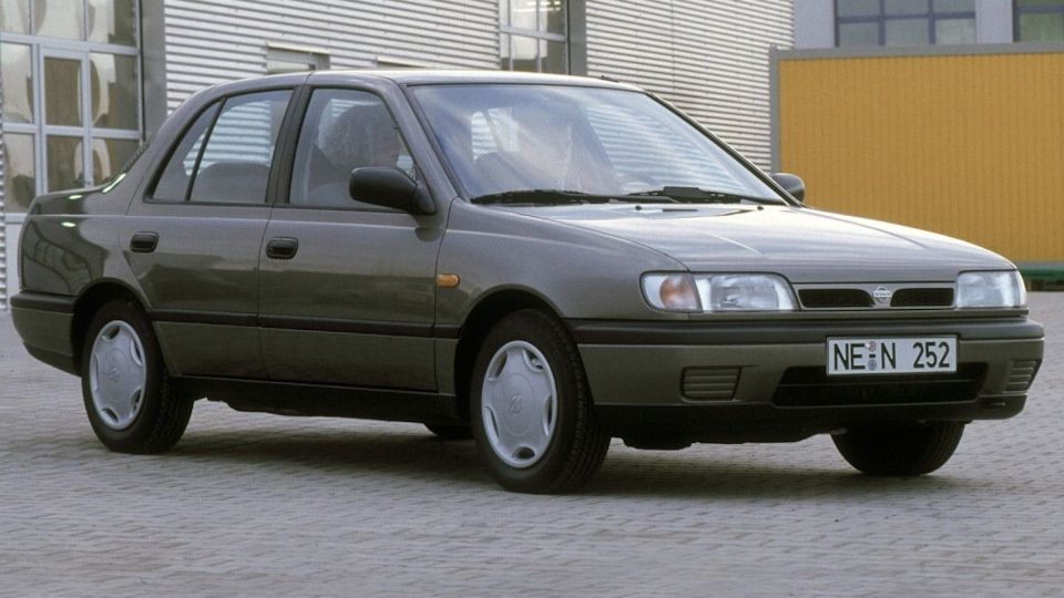 двигатель разборка двигателя Nissan sunny 1.4 карбюратор