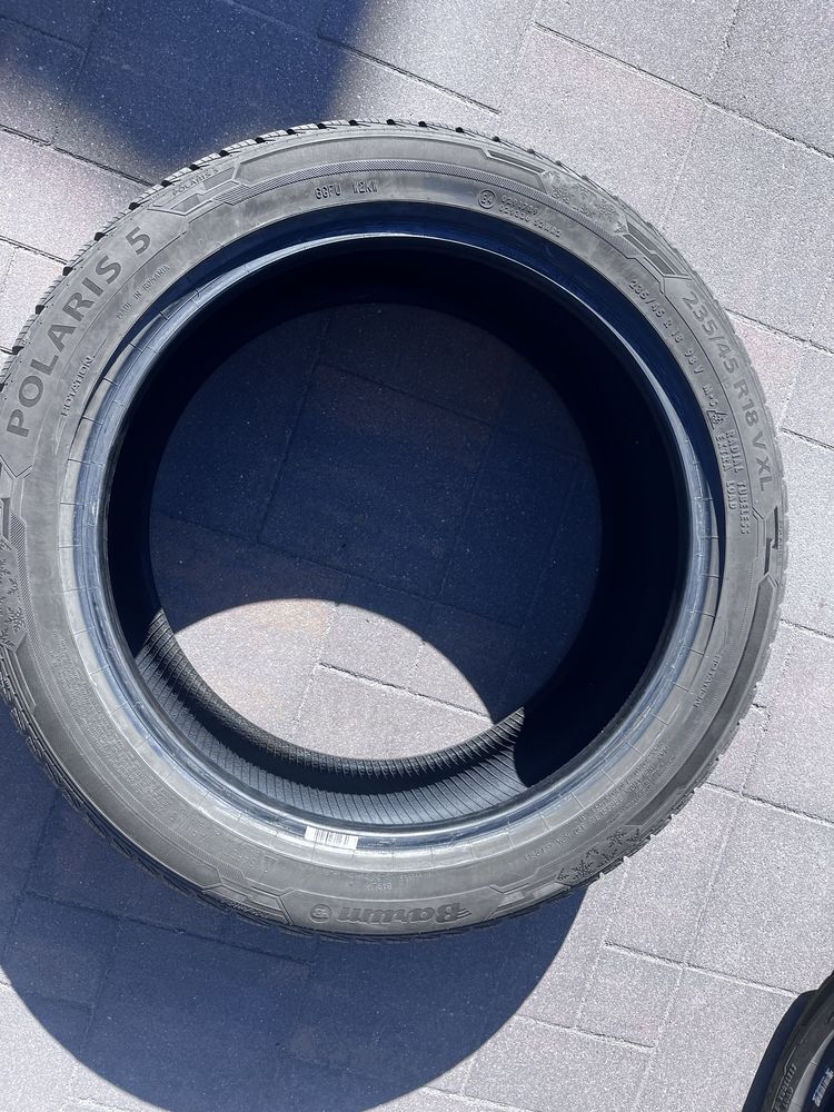 Opony Zimowe Barum Polaris 5 235/45/18