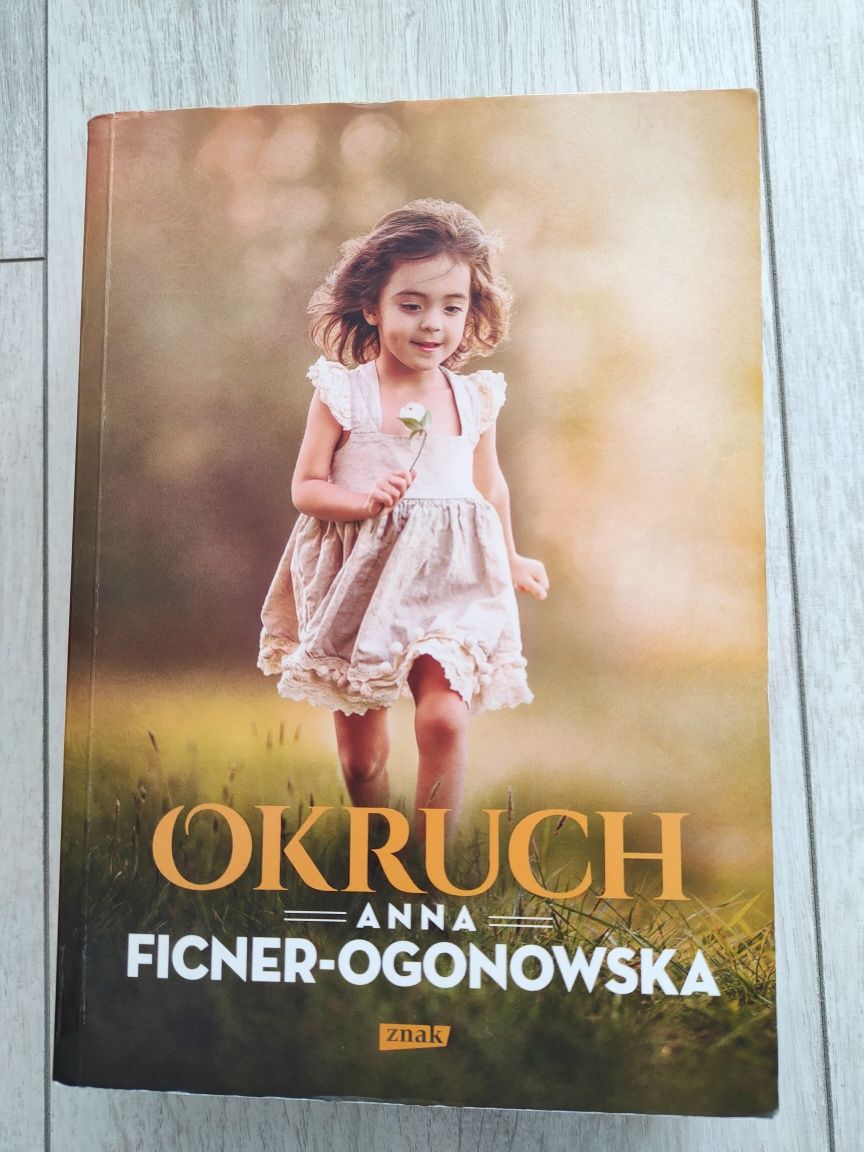 Książka A.Ficer-Ogonowska ''Okruch''