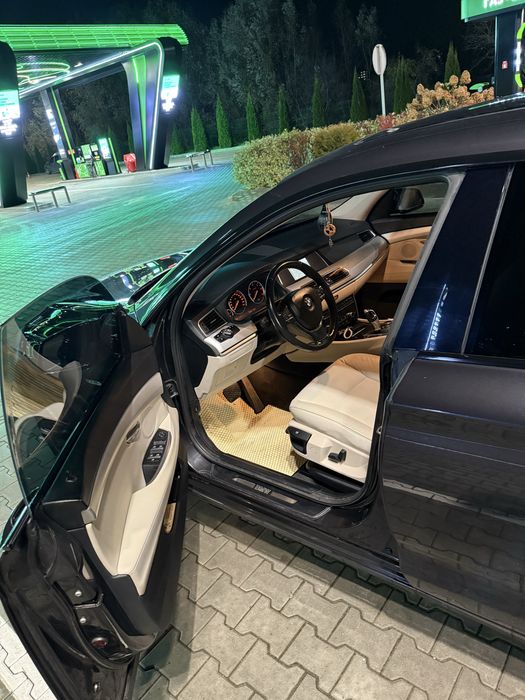 BMW 5 Series GT 2013