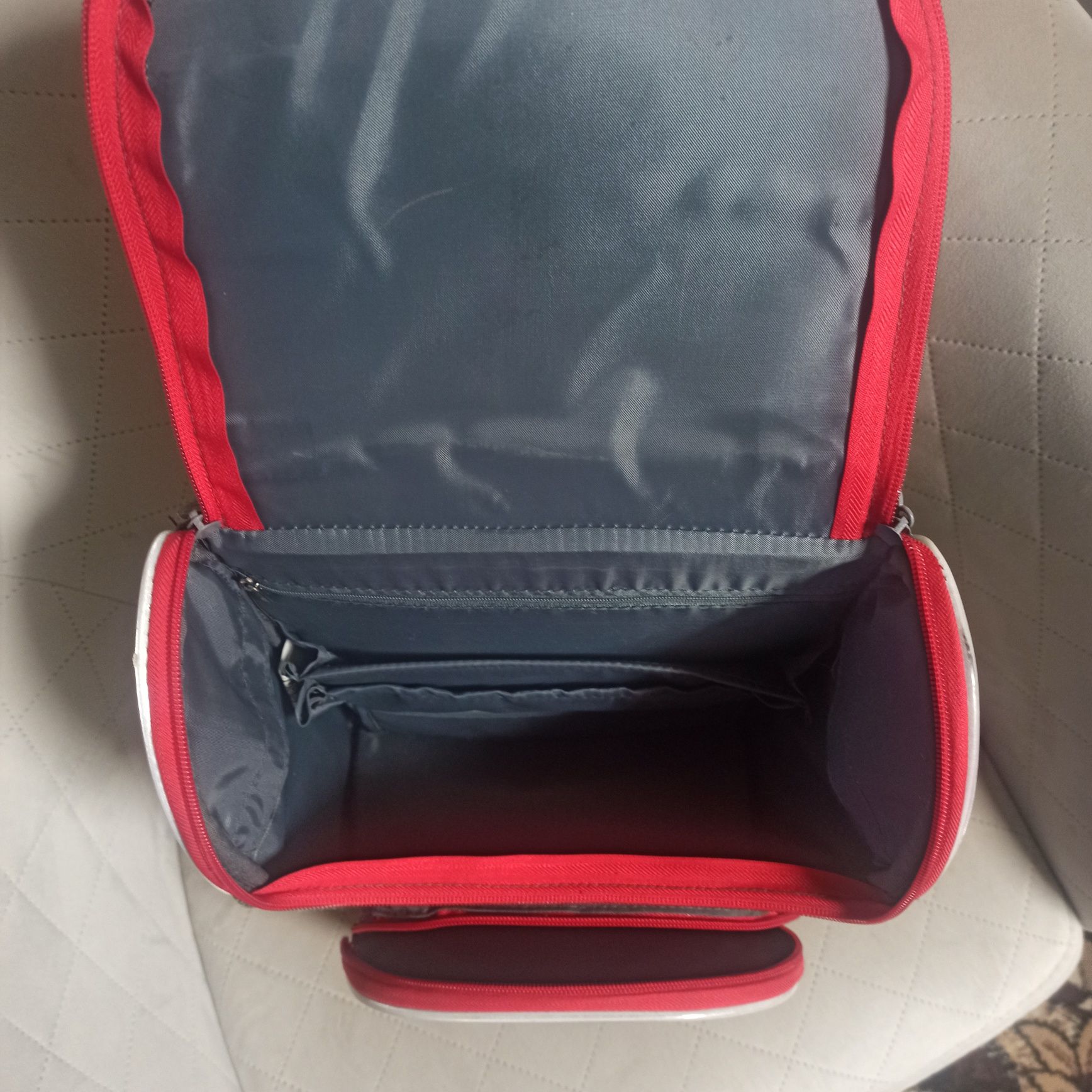 Школьный рюкзак для первоклашек