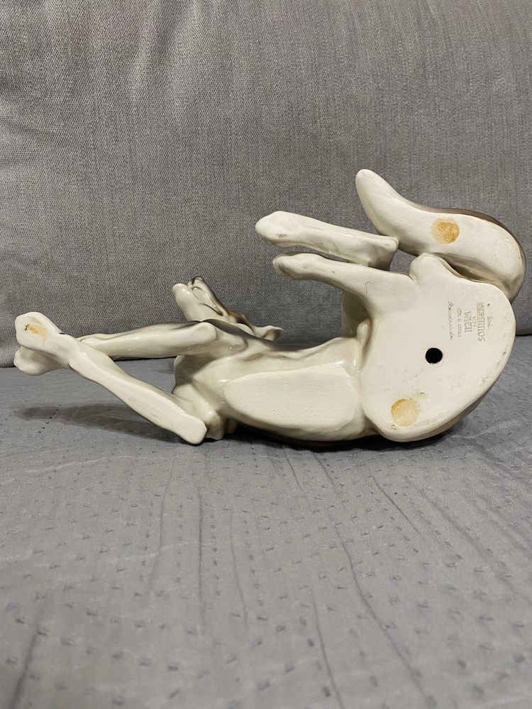 Porcelanowa figurka psa Austria Keramos