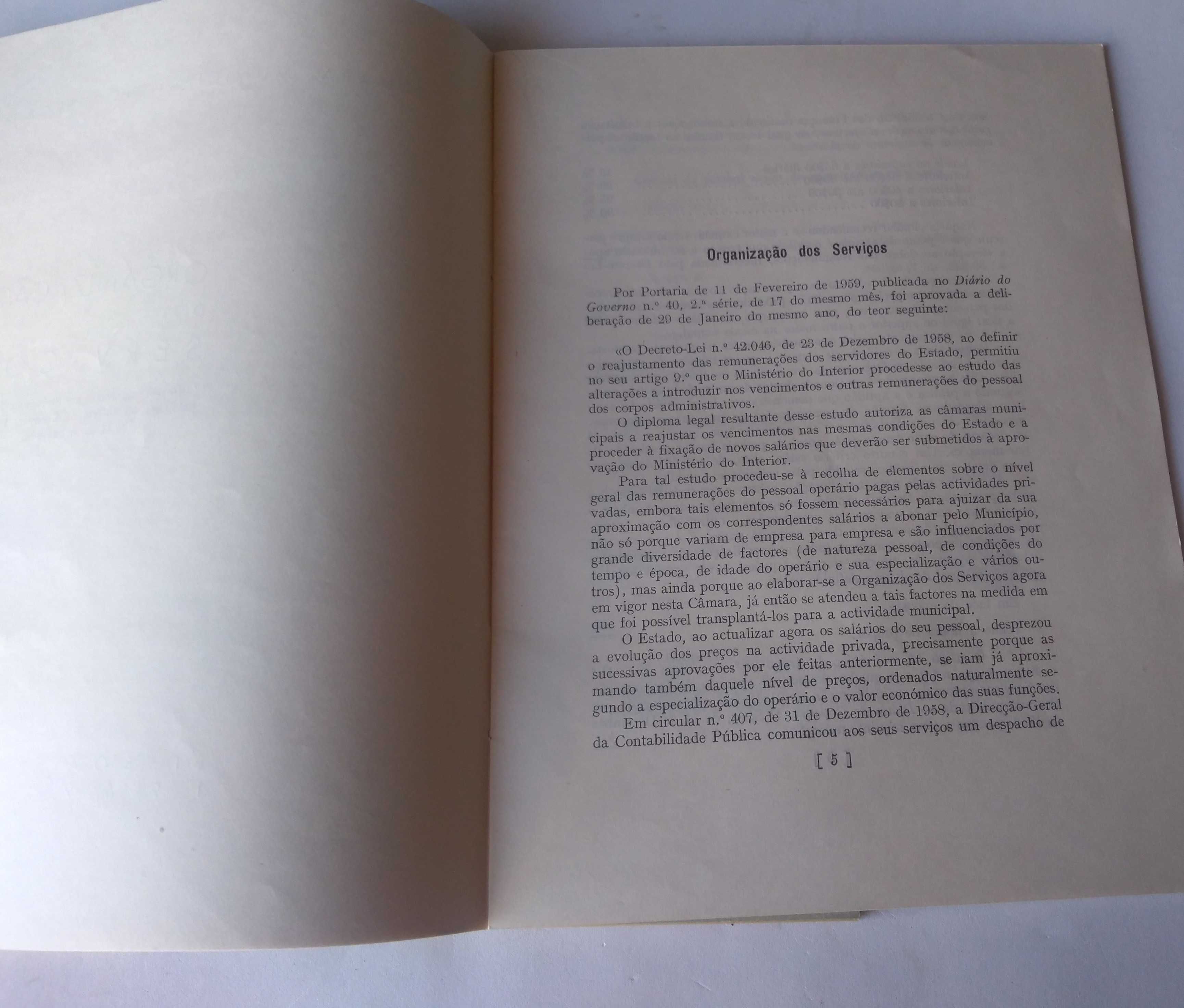 3 antigos manuais da CML (anos 50) sobre taxas e organização