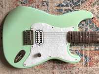 F-Style Fender Tom Delonge Stratocaster Surf Green (Обмен)