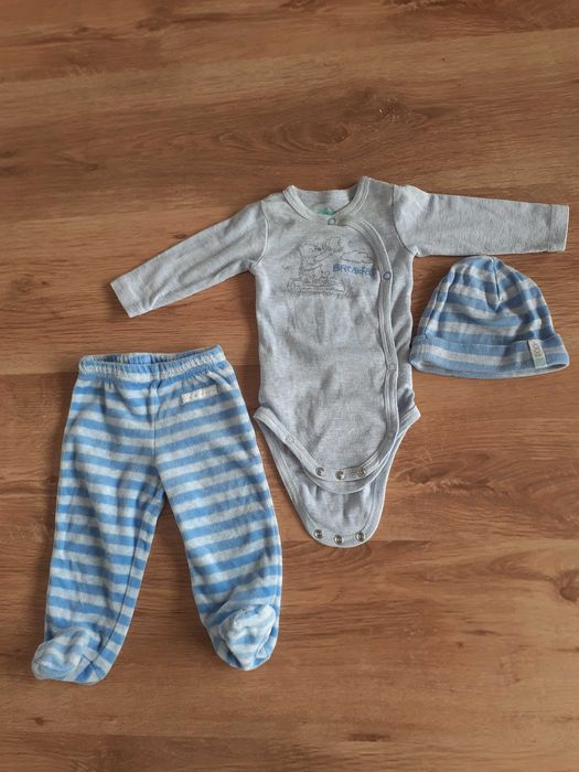 Zestaw Kubuś Puchatek komplet body spodnie czapeczka 3 szt. 62