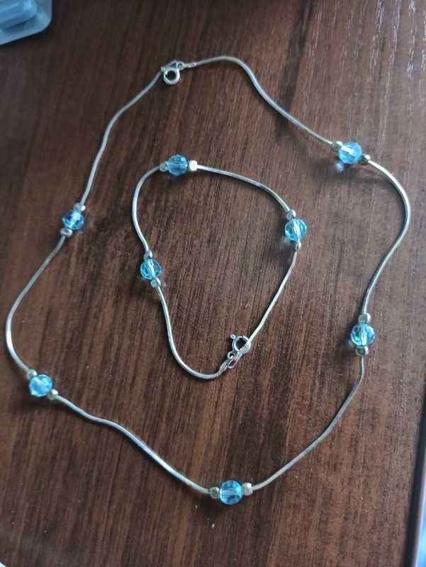 Srebrny naszyjnik łańcuszek i bransoletka z niebieskimi akcentami