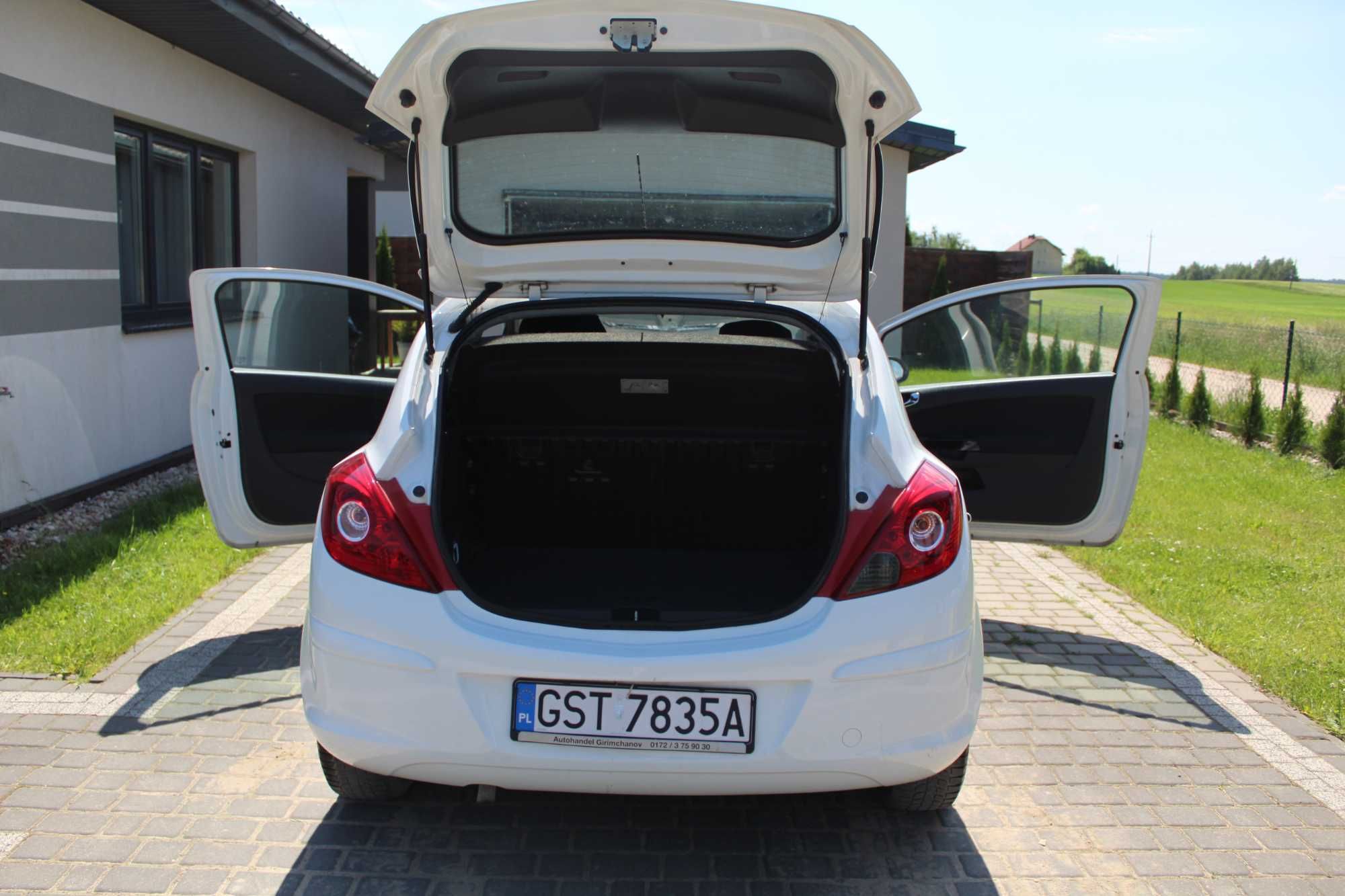 Opel Corsa  1,2 benzyna