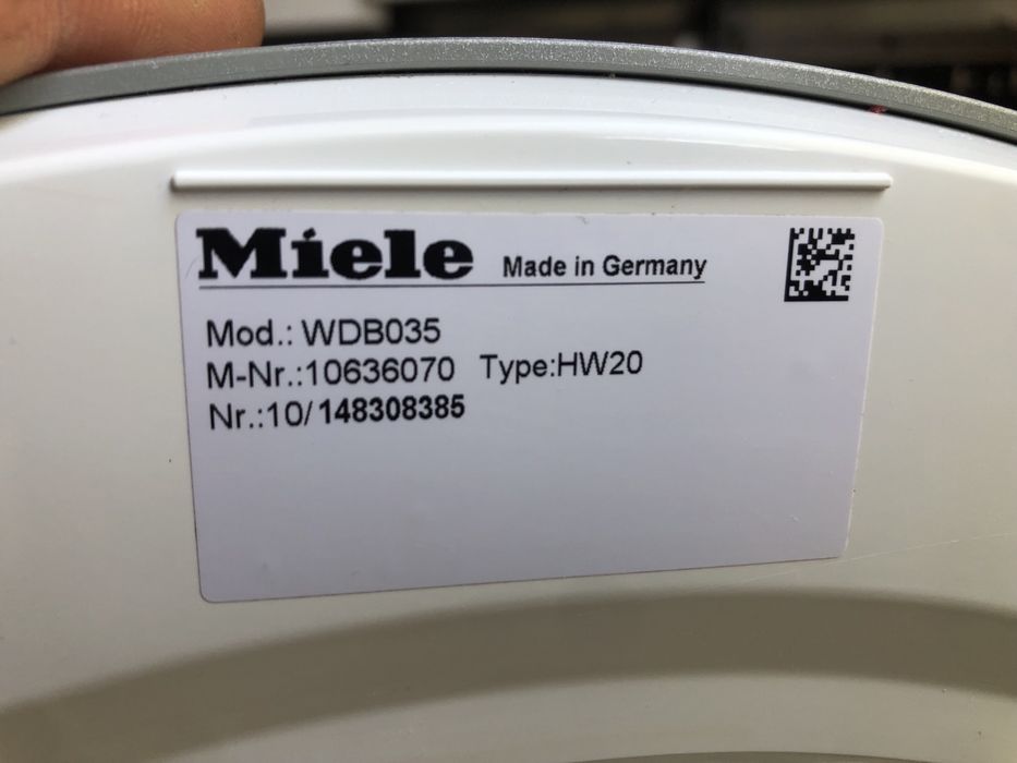 Пральна машина Miele WDB 035