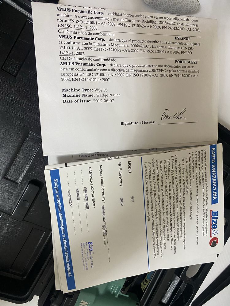 Pistolet Bizon pneumatyczny do blaszek Flexi