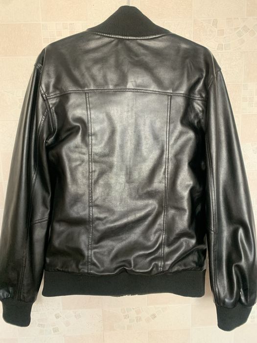 Курточка кожаная