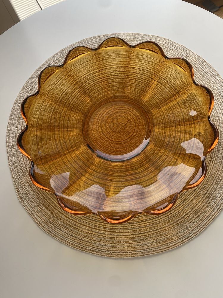 Patera w stylu art -deco szklo miodowe/bursztynowe